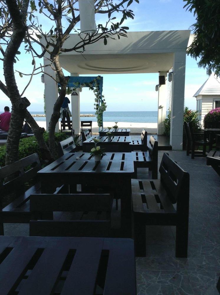 Chez Nous Boutique Resort Haad Chao Samran Exterior foto