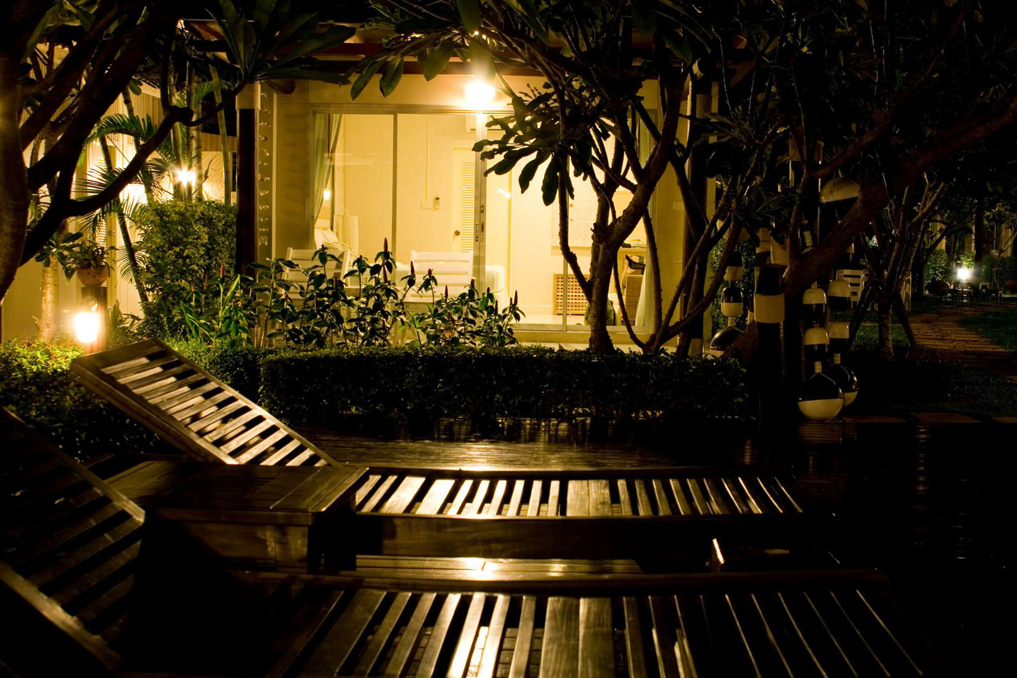 Chez Nous Boutique Resort Haad Chao Samran Exterior foto